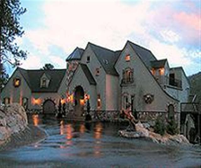 beautiful arrowhead manor inn photo