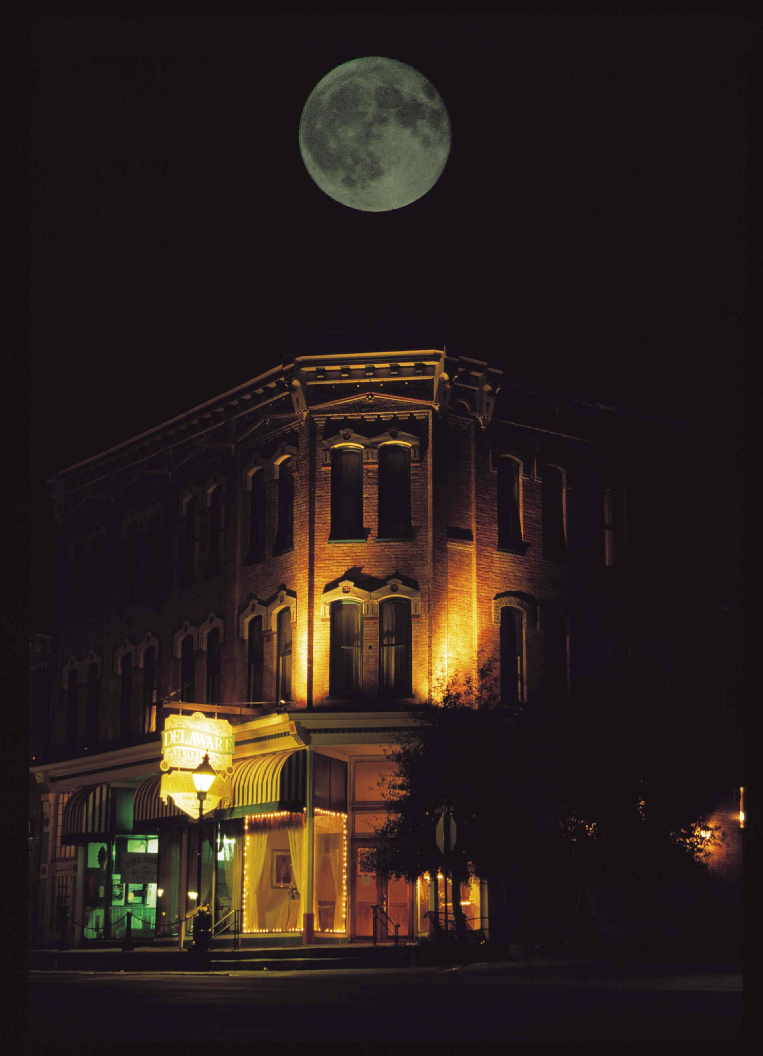 moon over the delaware photo
