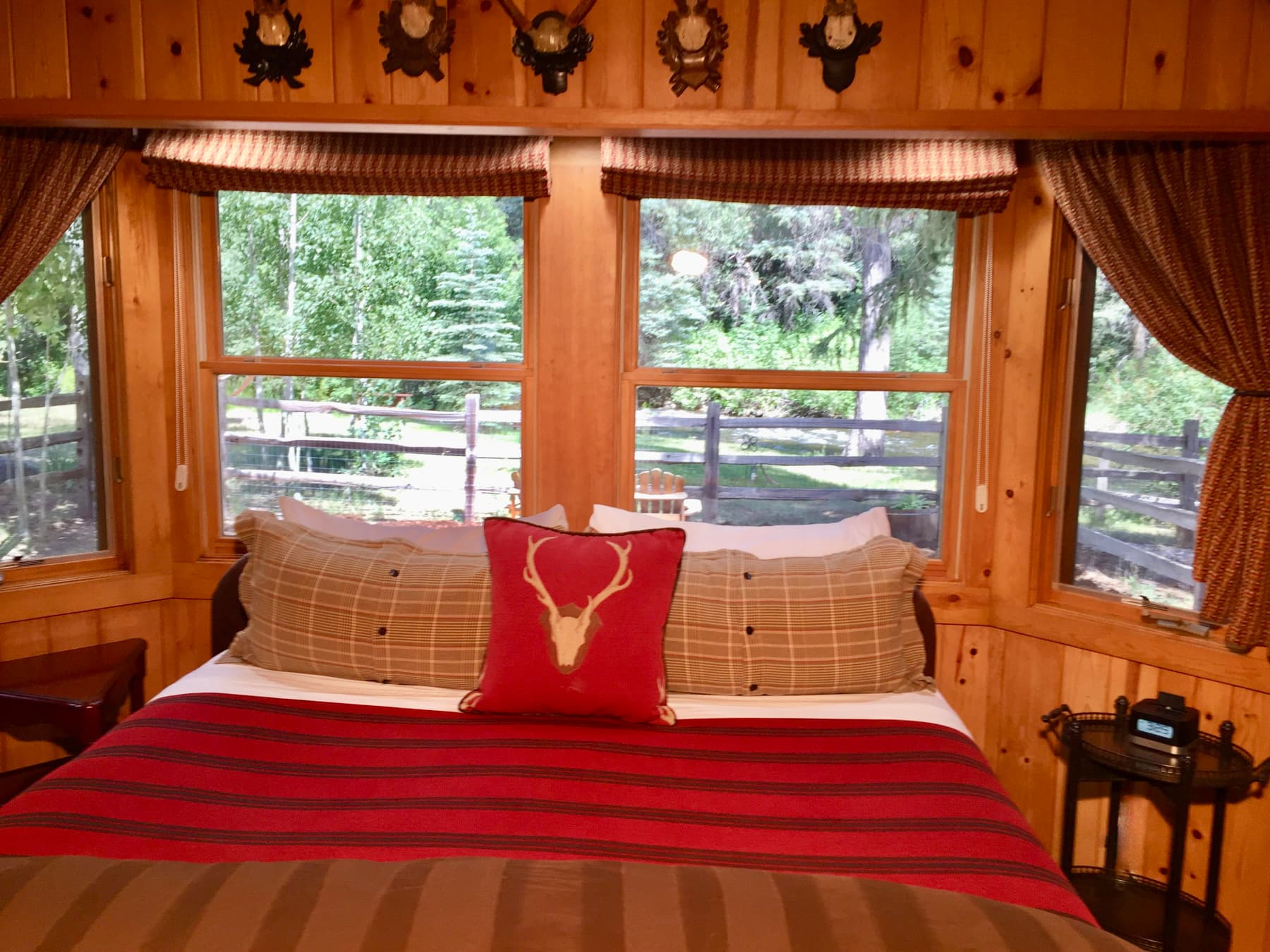 creekside cabin photo 19