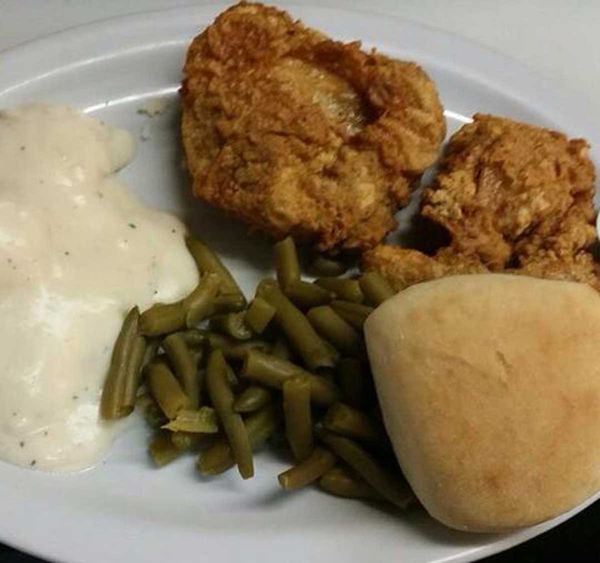connie's famous fried chicken photo
