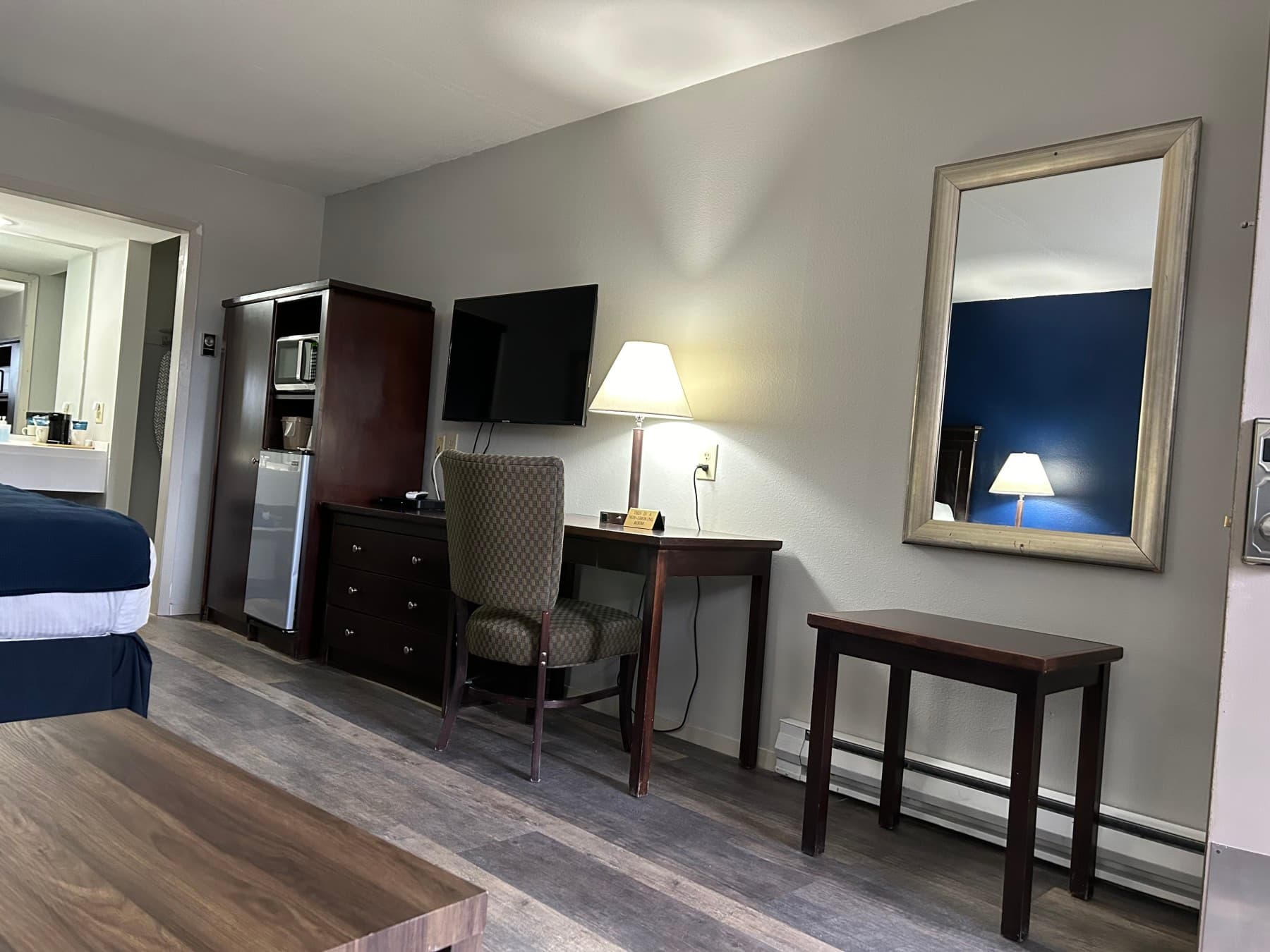 hotchkiss inn photo 5