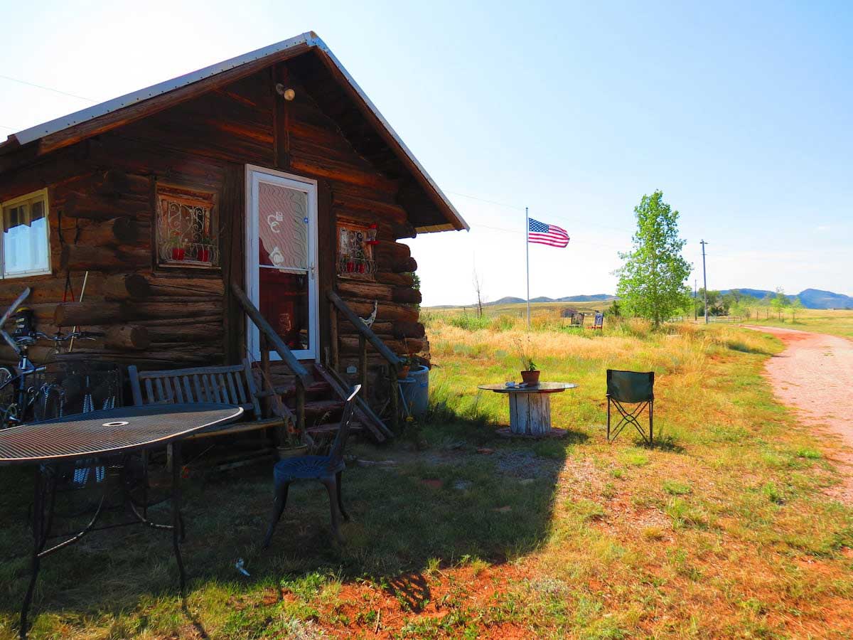 The area around Colorado Cabin Escape is a beautiful all year-round. There is a cloud-less blue sky in the background.