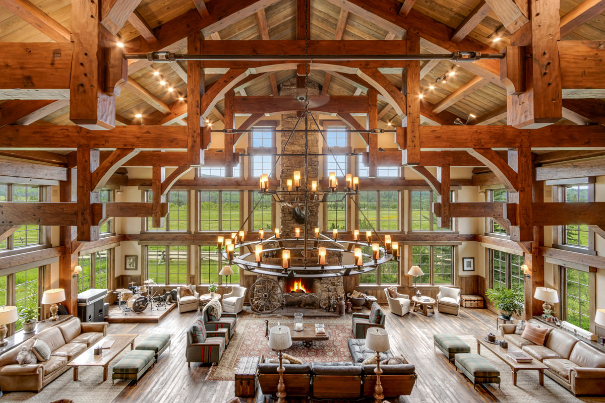 warm, spacious interior of the Great Room at Vista Verde in Colorado