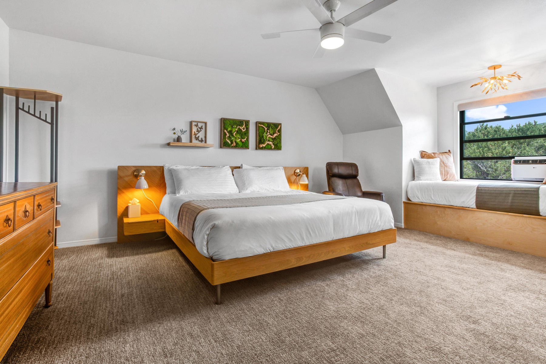 our lodge has six hotel-style rooms, each with its own bathroom. this is our naturalist room.  photo 12