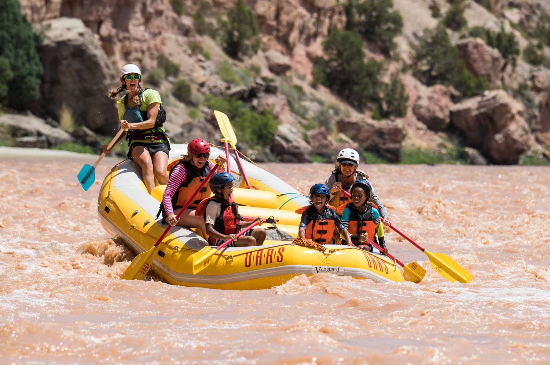 green river rafting through split mountain canyon photo 2
