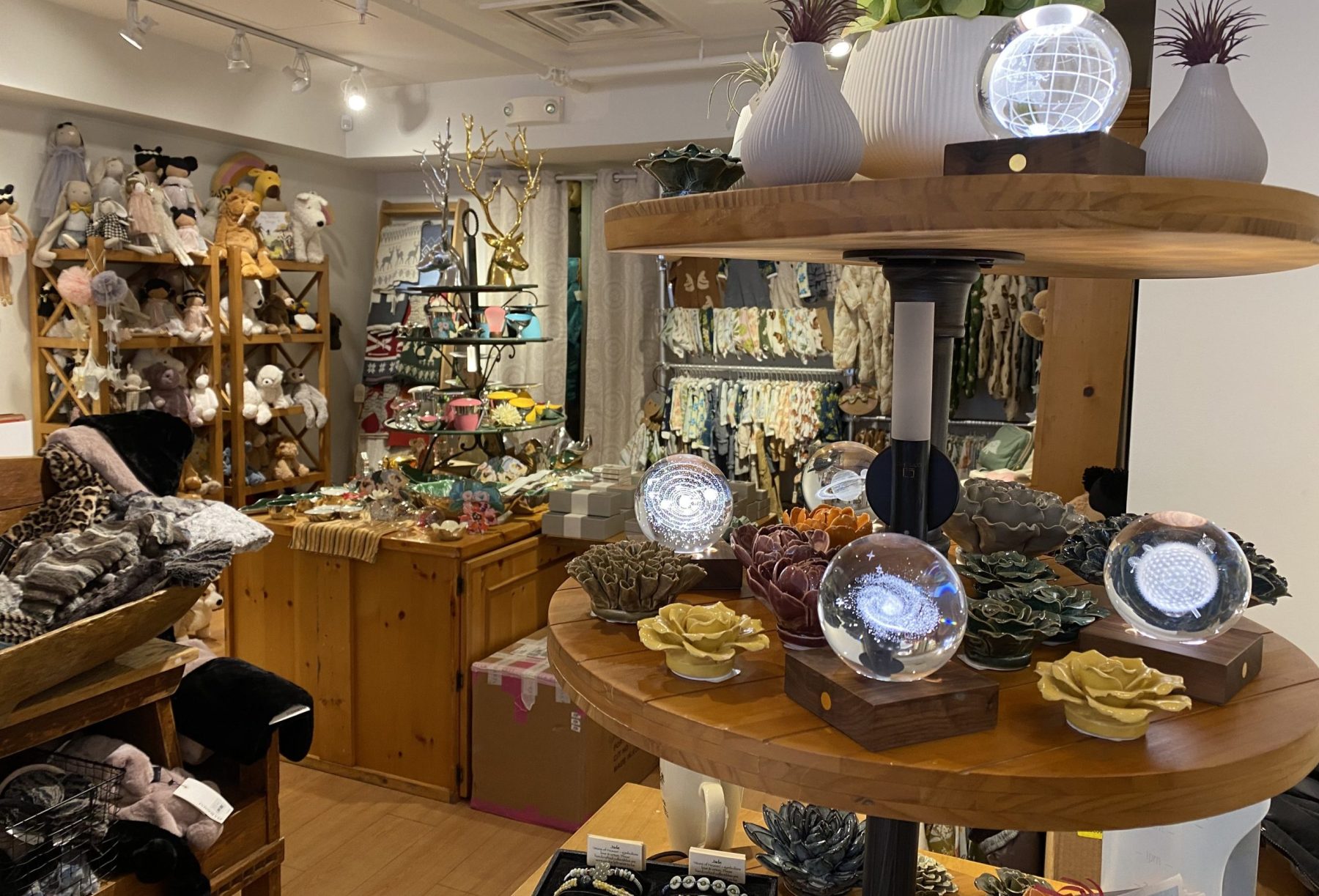 betty ford alpine gardens gift shop in vail village photo 11