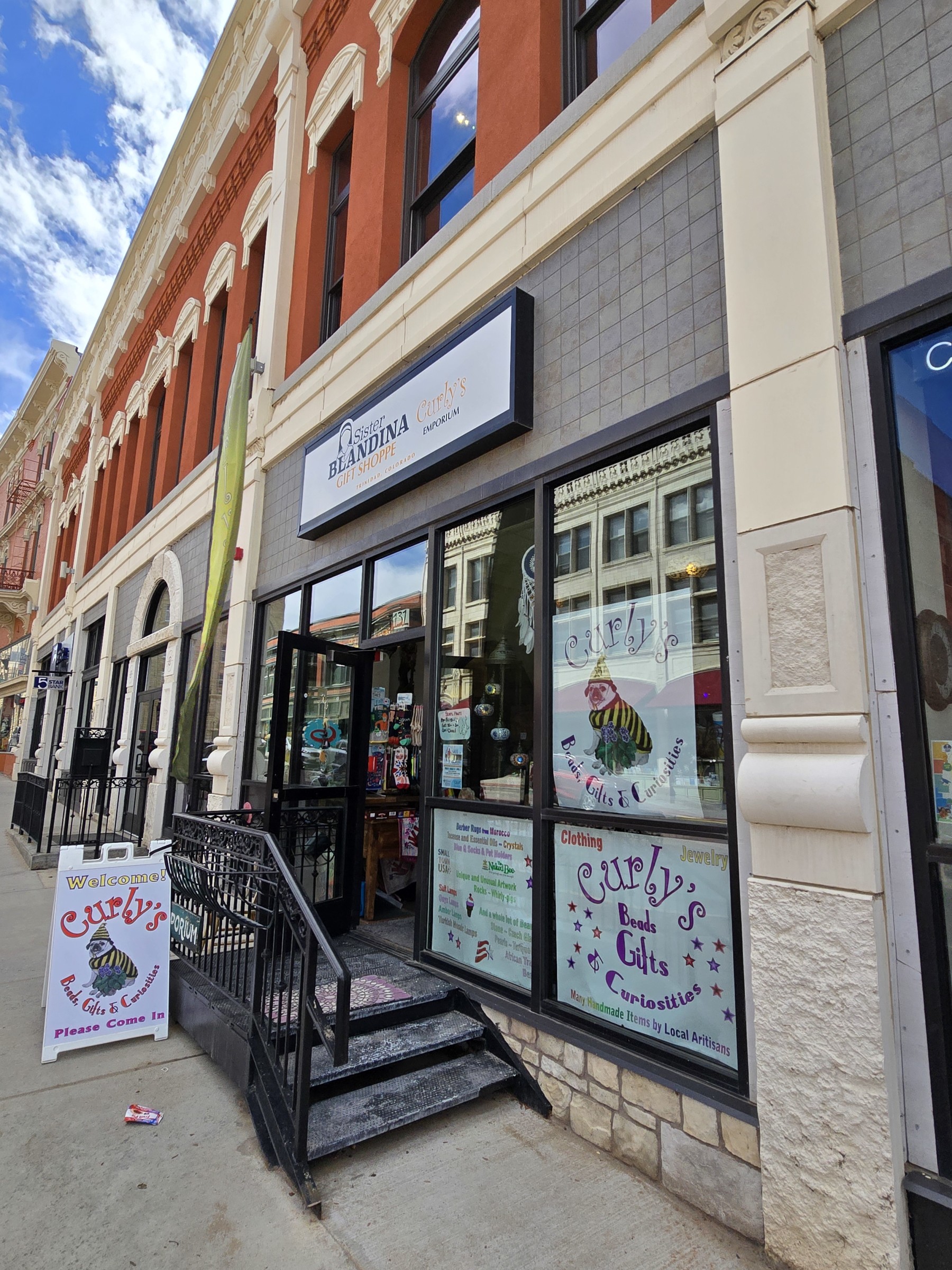 curly's beads abd gift shop photo