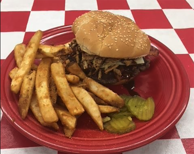 munchies pizza & deli in fruita photo