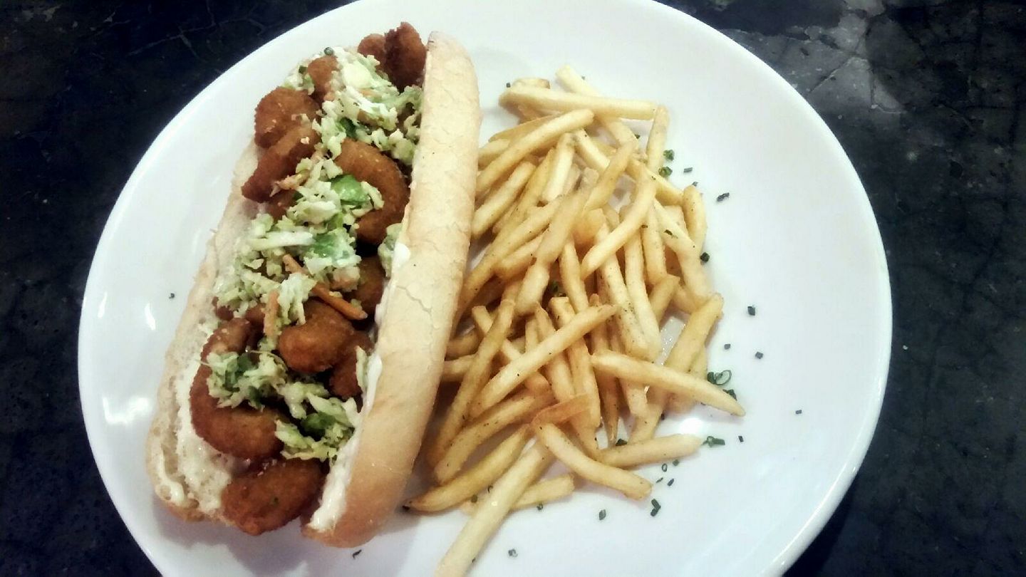 chef daniel's shrimp po'boy photo