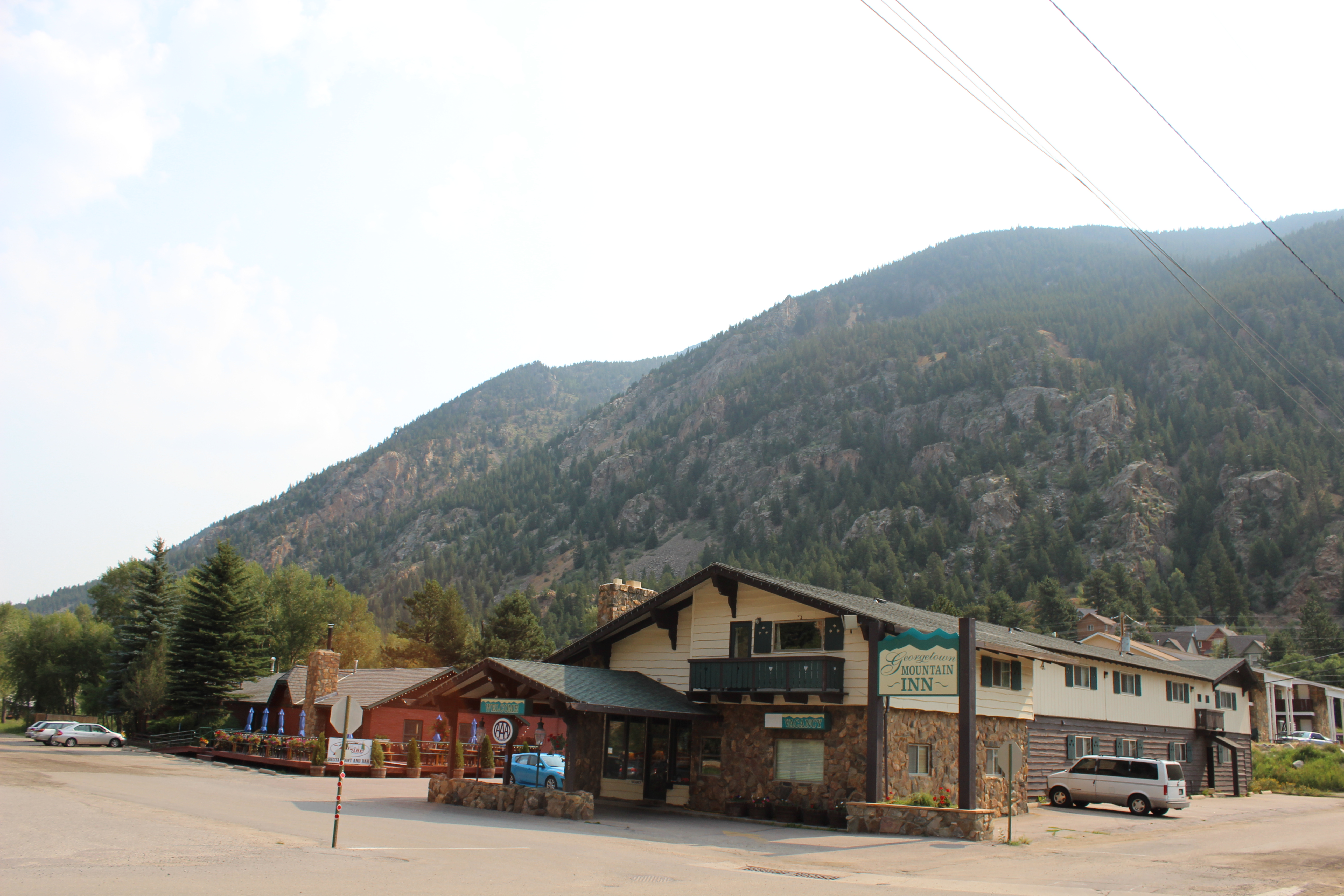 georgetown mountain inn front view photo