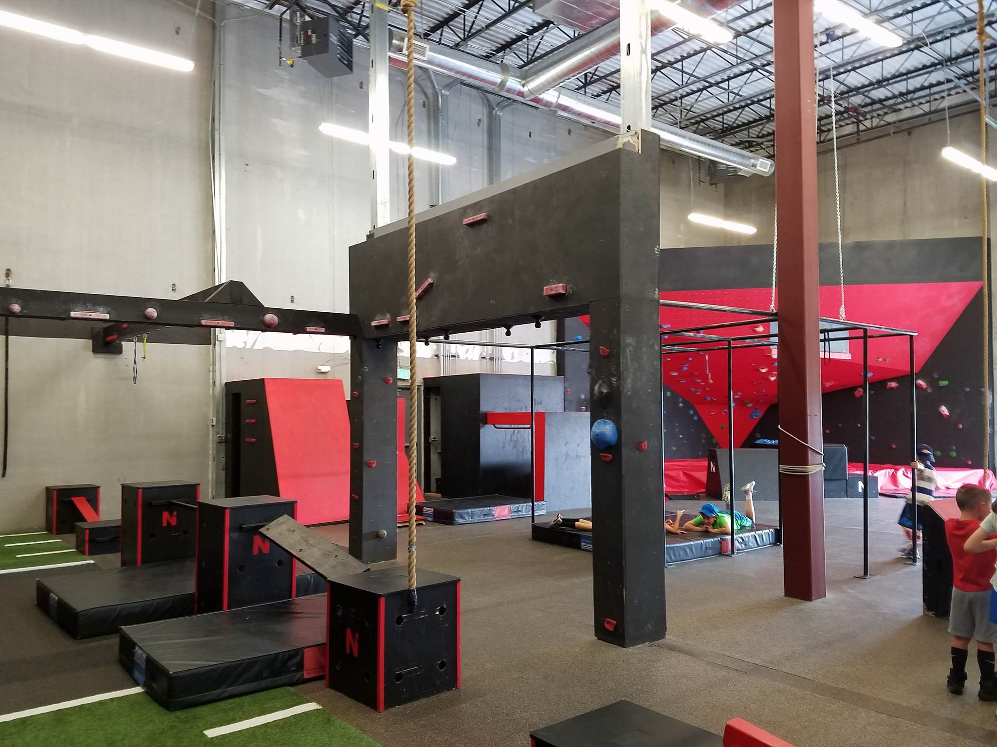 cliffhanger/rockwall photo