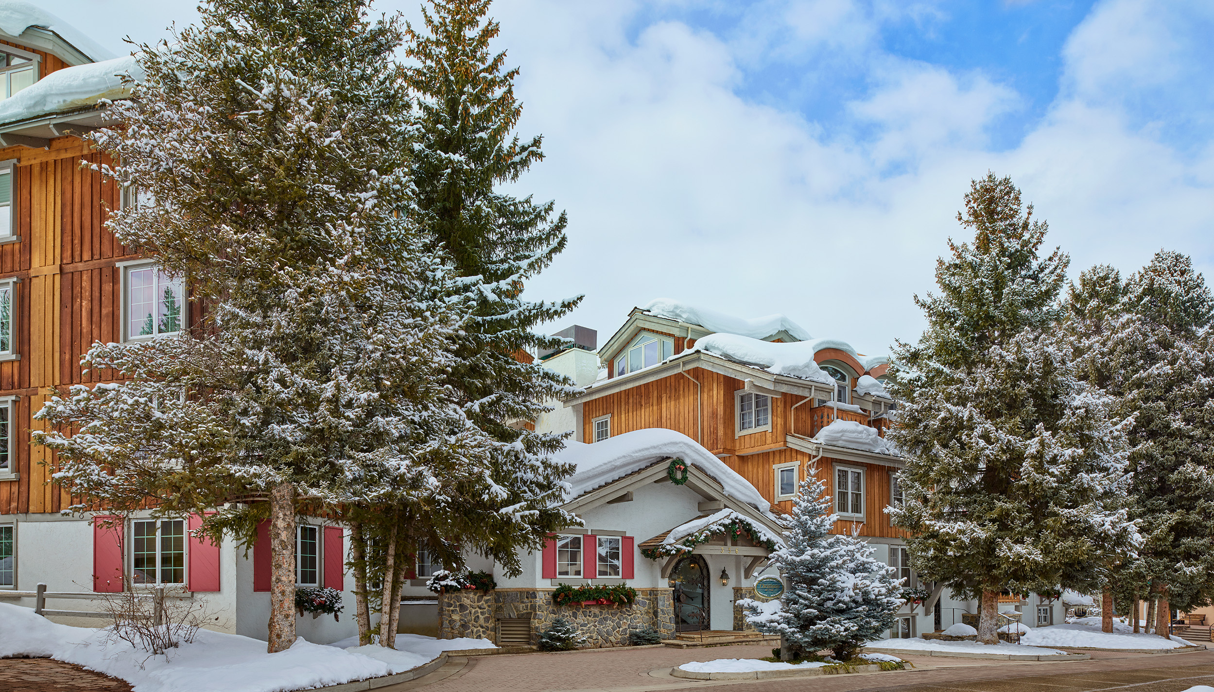 christiania lodge in the winter photo