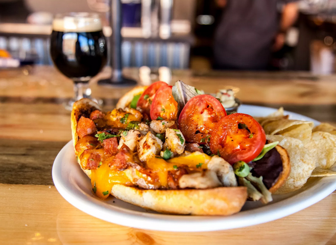 trailhead taphouse & kitchen in golden photo