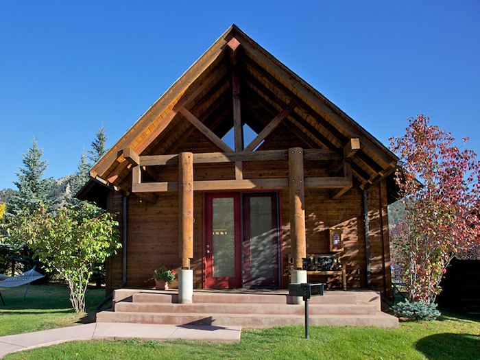 beautiful and comfortable western-styled cabins. photo 3