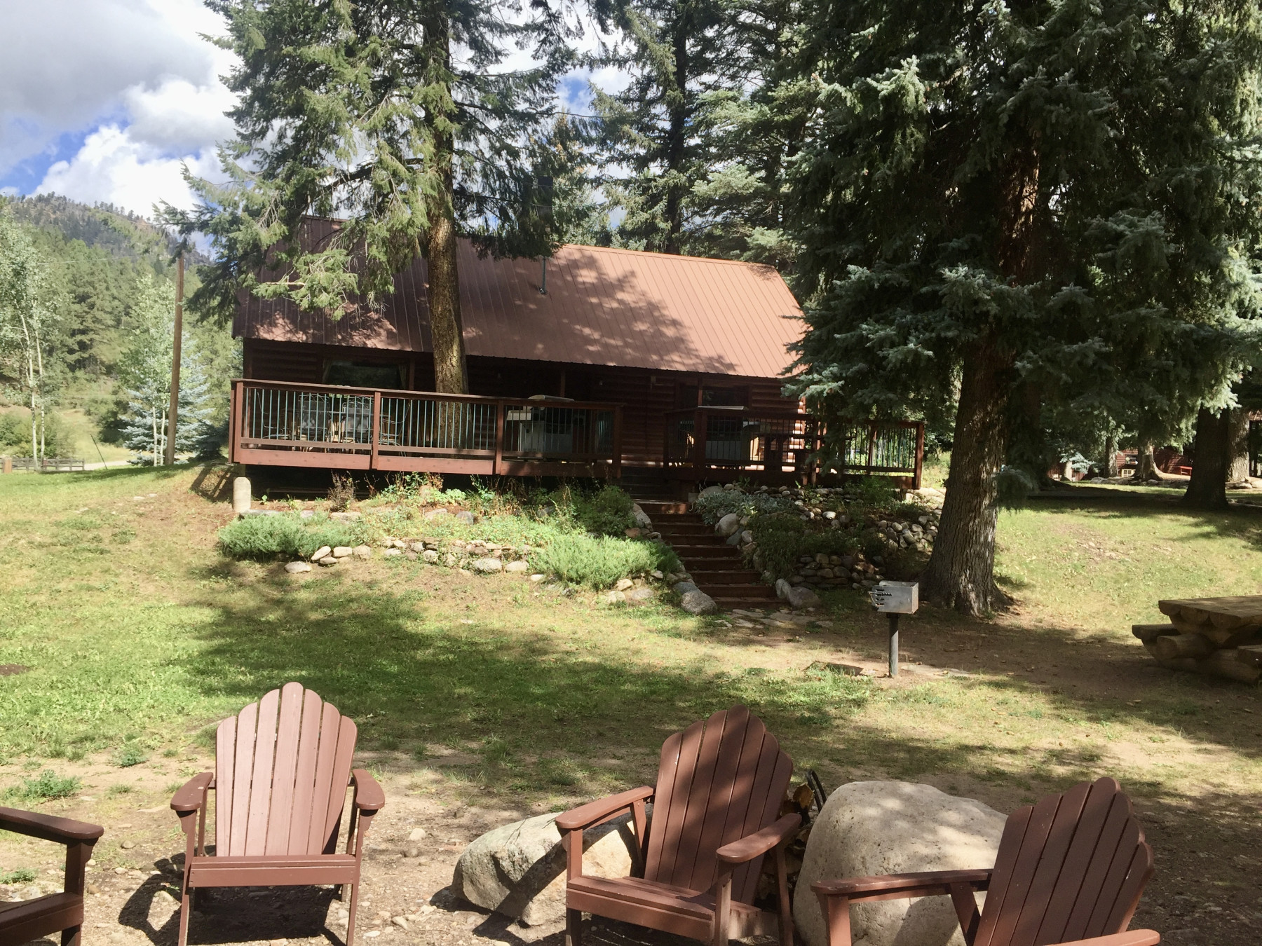 hummingbird cabin photo 8