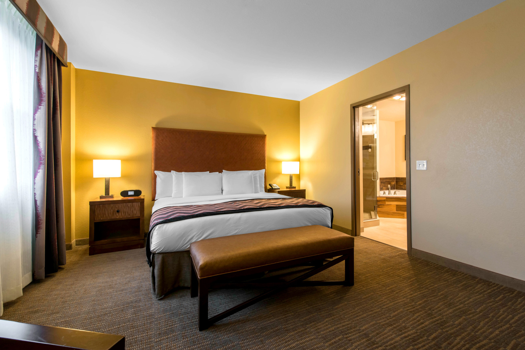 creekside suite photo 15