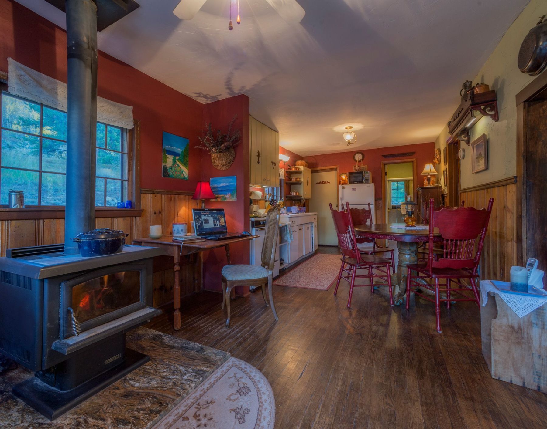 luna's kitchen - dining photo 14