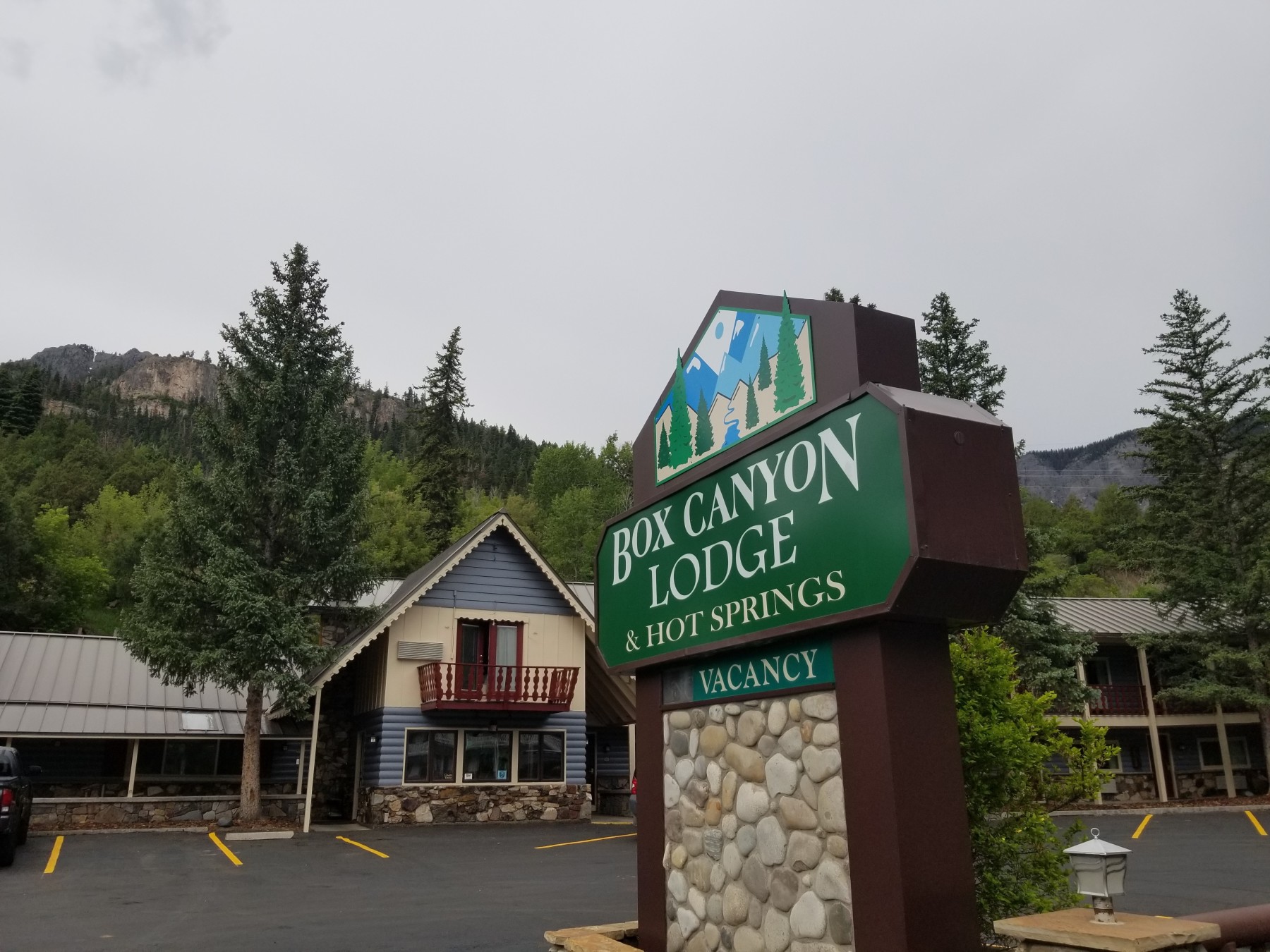 box canyon lodge photo