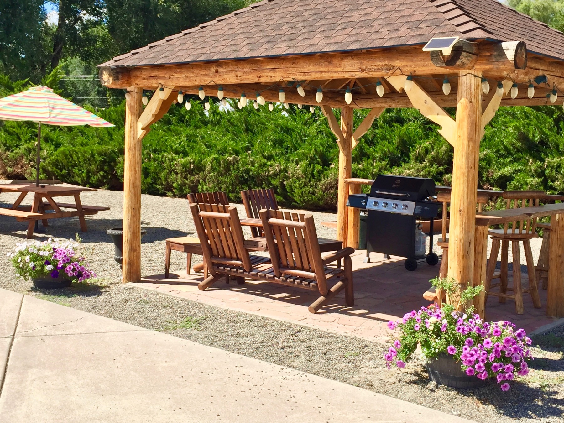 gazebo/grill photo 2
