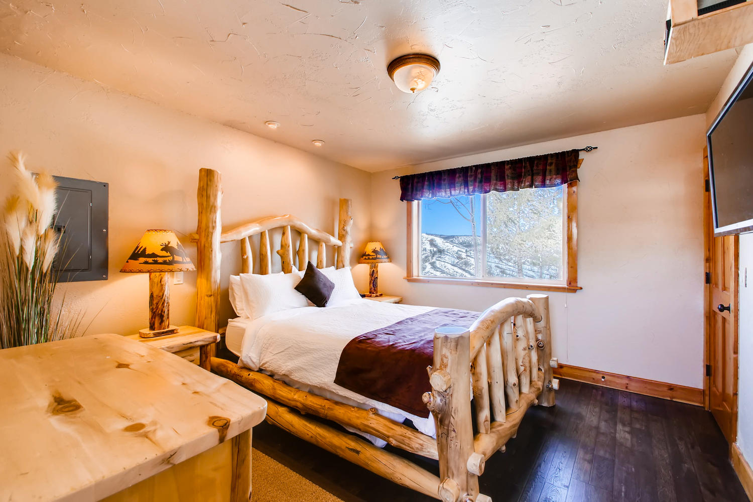 wilderness cabin main floor bedroom photo 5