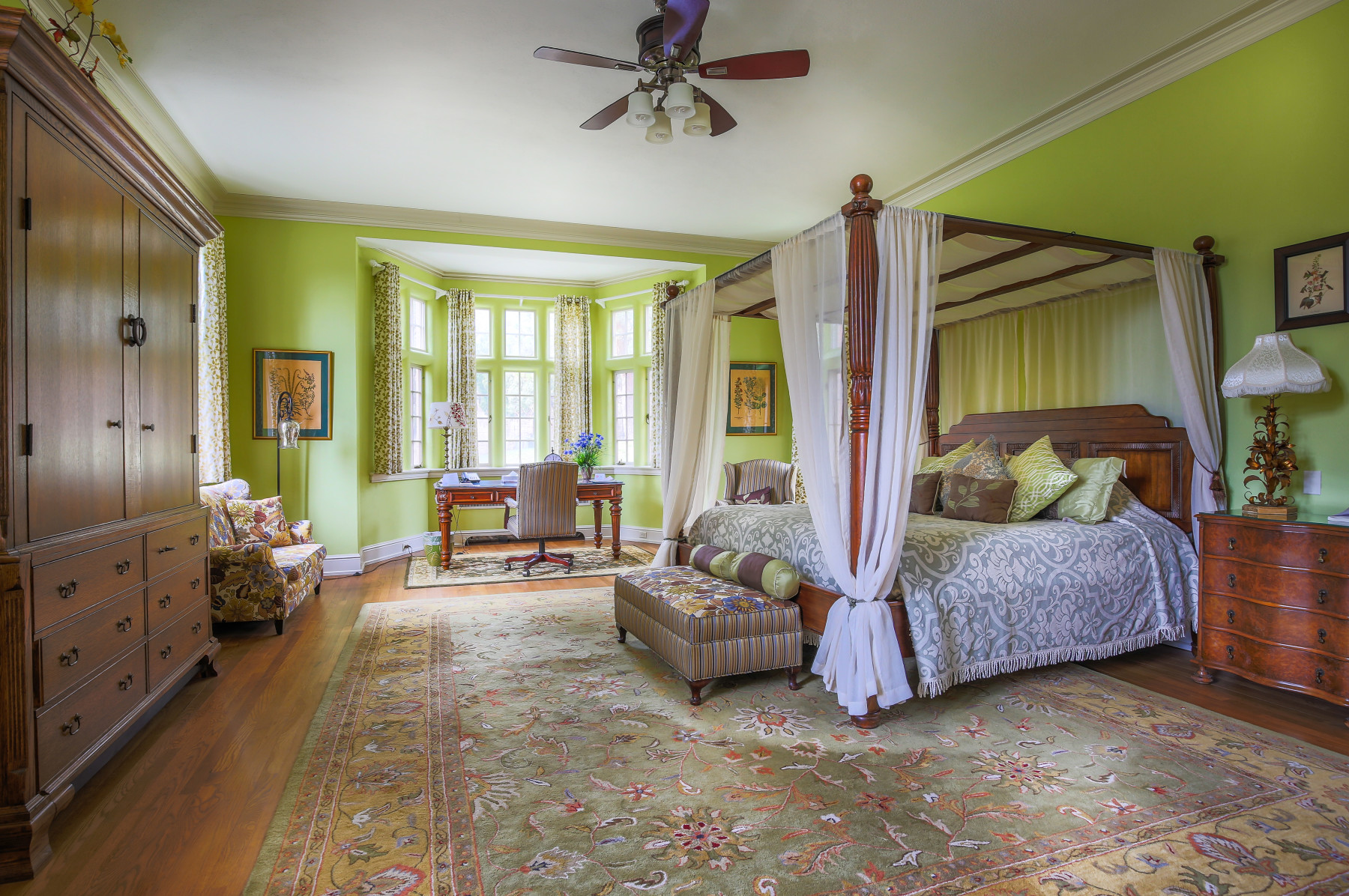 overnight lodging - pink house 3 photo 8